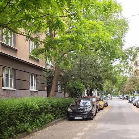 Apartman B *